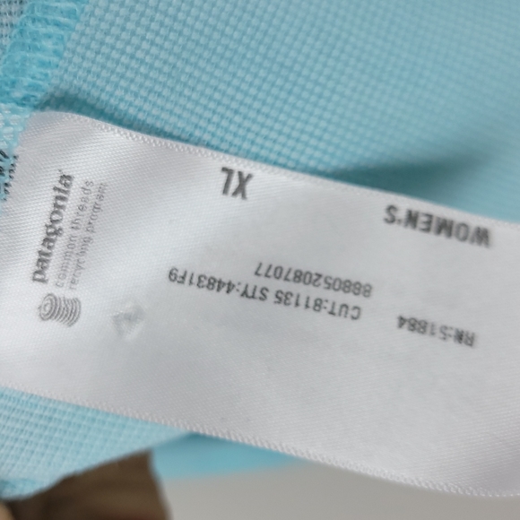 - Patagonia performance baselayer top Sz XL - Picture 7 of 8